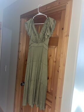 T Tahari Olive Green Ruffle V-Neck Tiered Maxi Dress